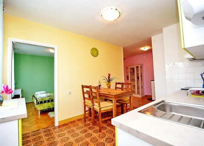 Апартаменти Aleja Задар