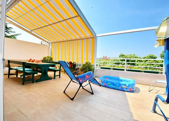 Апартаменти Aleja Задар